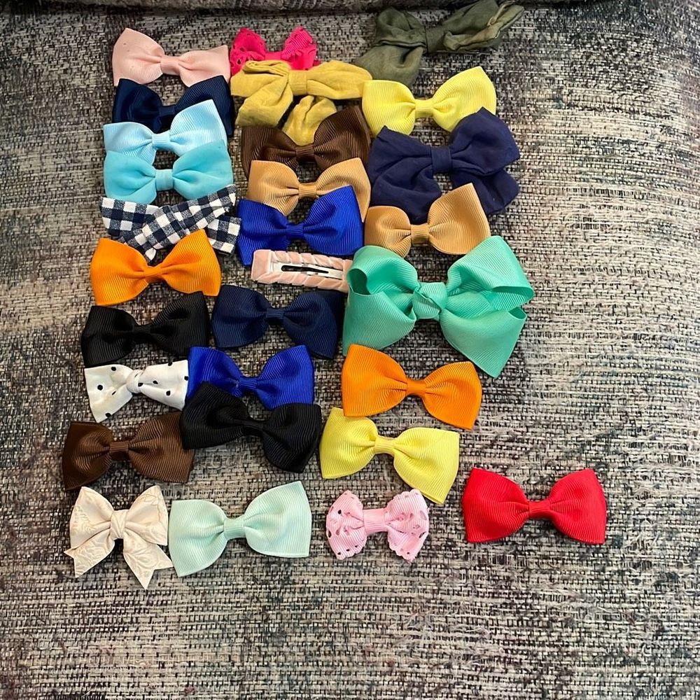 Bunch of bows